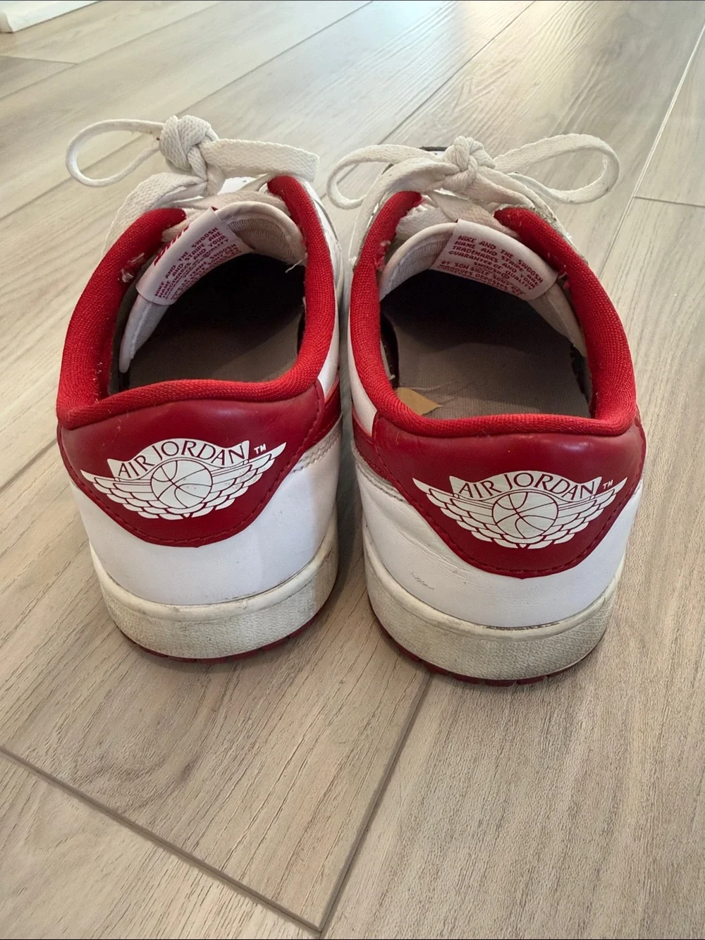 Nike White and Red Low-Top Sneakers